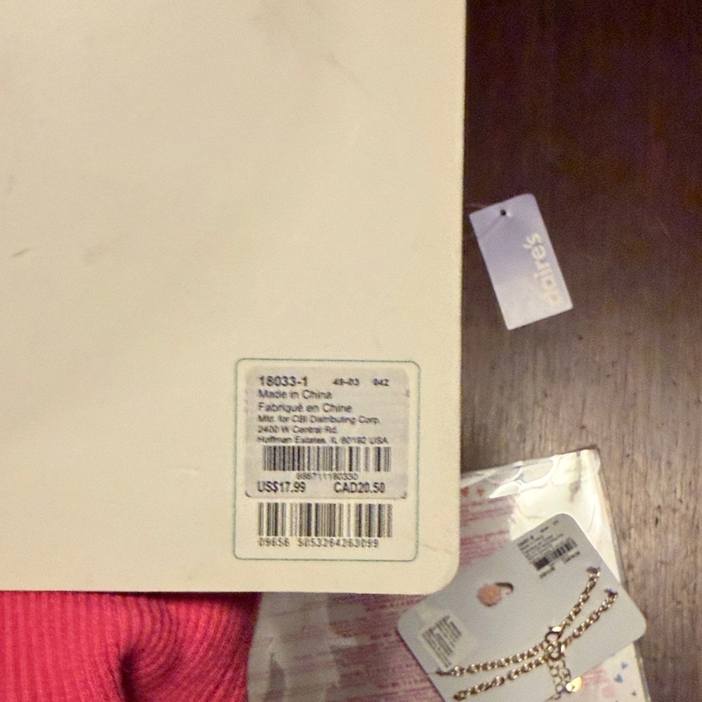 Claire's Red Heart Bag with Accessories Set - Picture 9 of 9